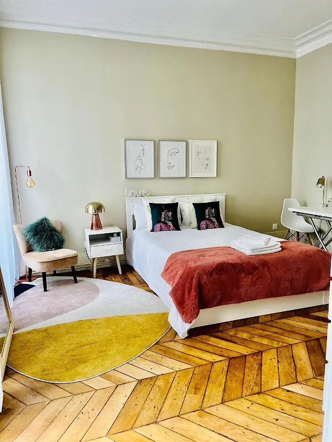 Apartment Luxury Place In Le Marais - Central Paris